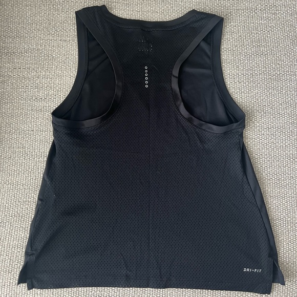 Nike tank top - Picture 3 of 3
